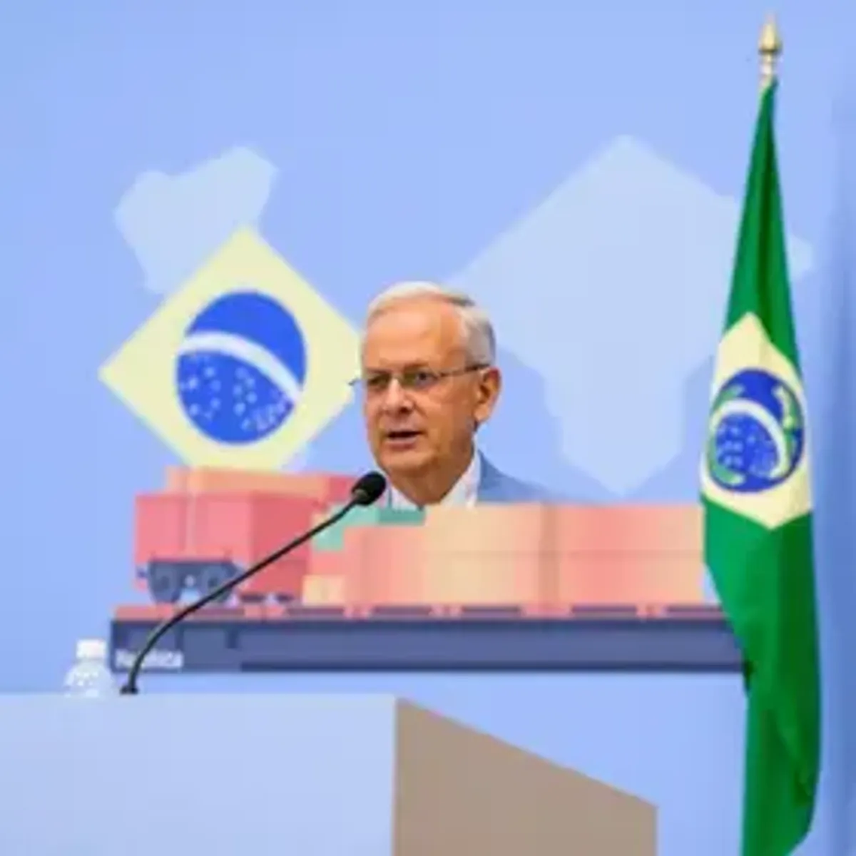 Ministro André de Paula assina portaria que institui o Programa de Integração Produtiva e Logística Brasil